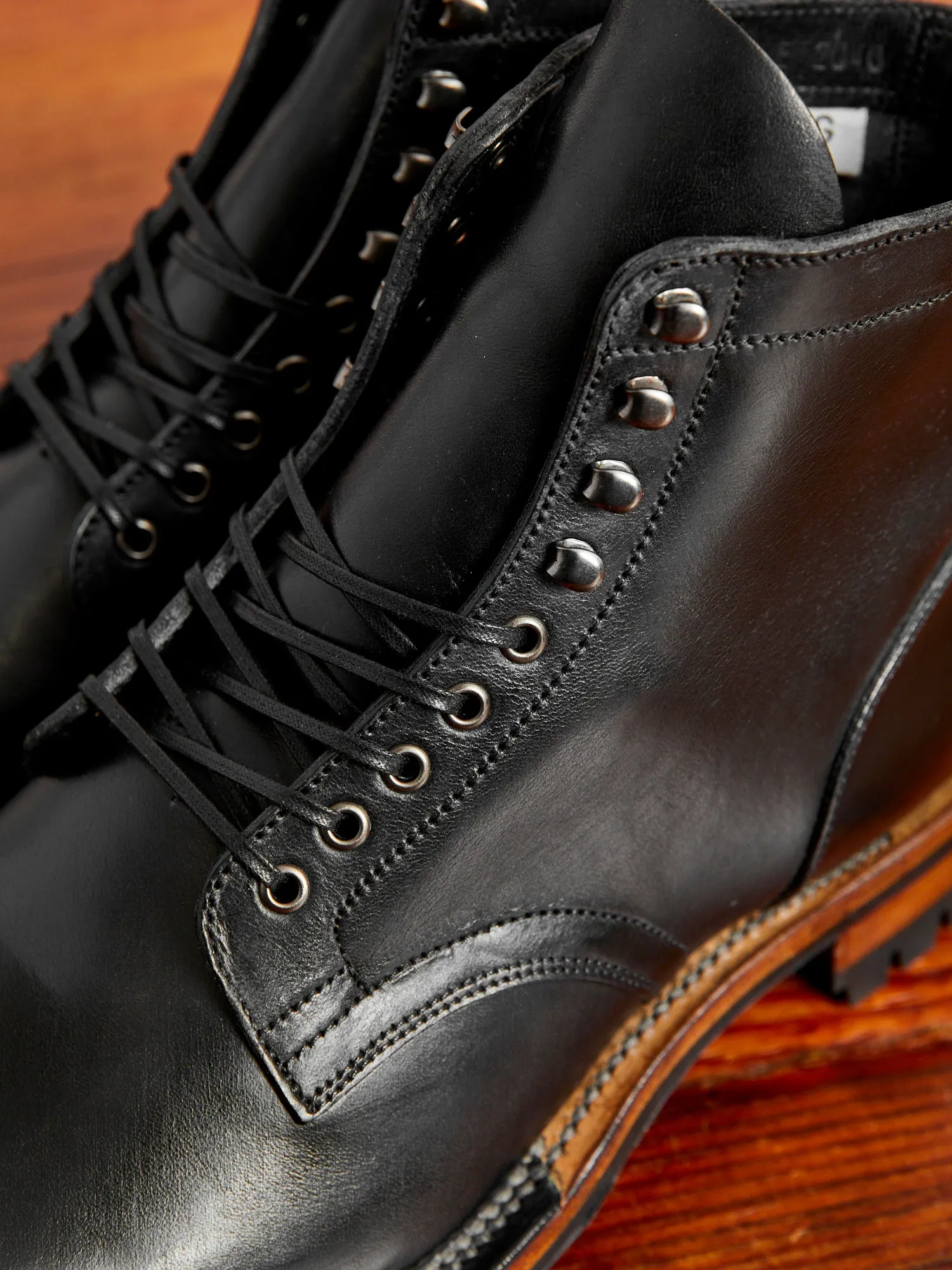 "Dark Horse" Service Boot 2040 Commando in Comipel Nero Horsehide