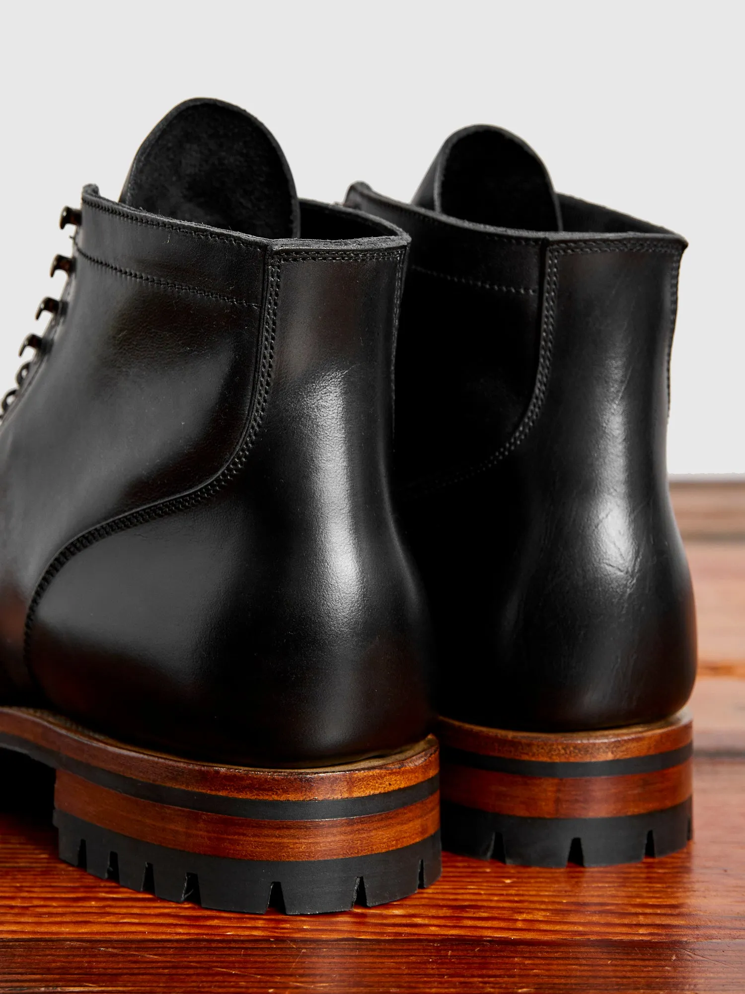 "Dark Horse" Service Boot 2040 Commando in Comipel Nero Horsehide